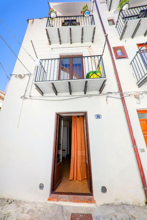 Casa Marta Appartement Cefalù Buitenkant foto